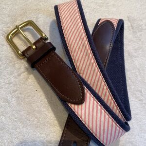 Vineyard Vines navy canvas pink stripe silk ribbon leather tipped brass buckle